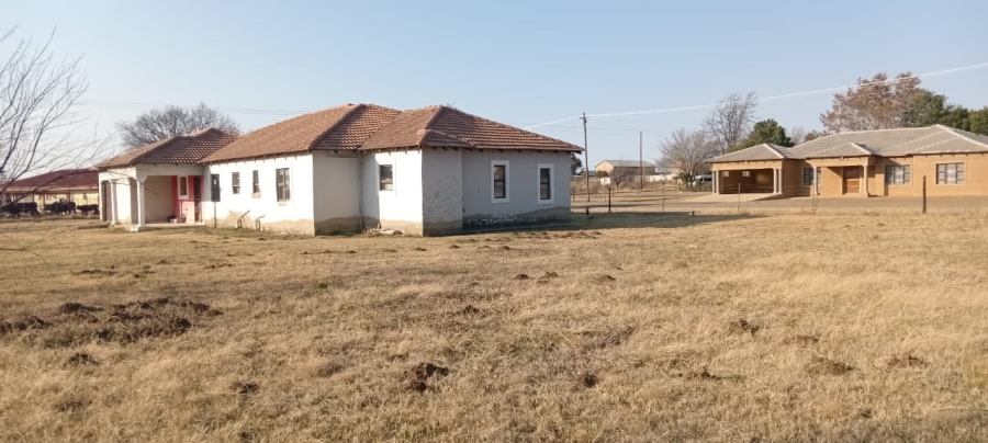 4 Bedroom Property for Sale in Ottosdal North West